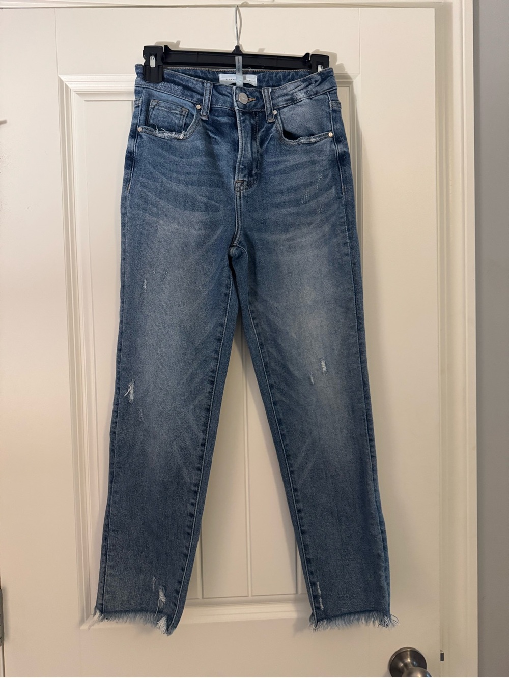 Women’s Straight Leg High-Rise Jeans in Faded Blue